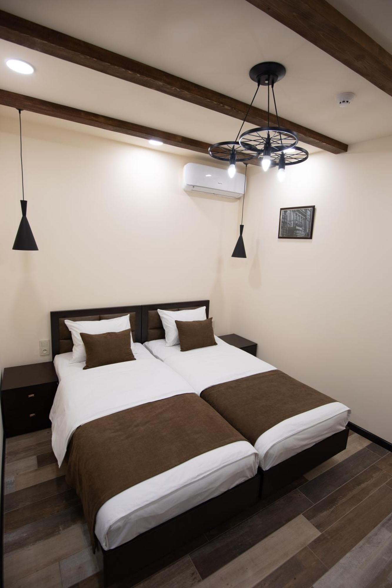 Boutique Living Hotel เยเรวาน ภายนอก รูปภาพ